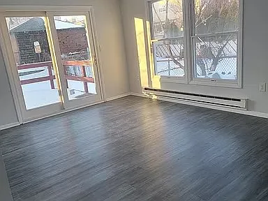 183 Oakwood Ave — Photo 2