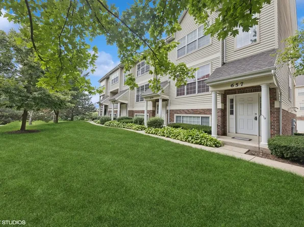657 Pheasant Trl Unit 657, Saint Charles, IL 60174