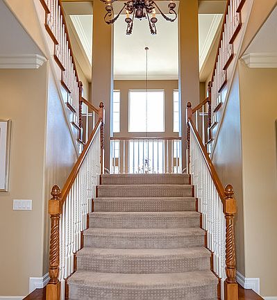 Grand double staircase entry