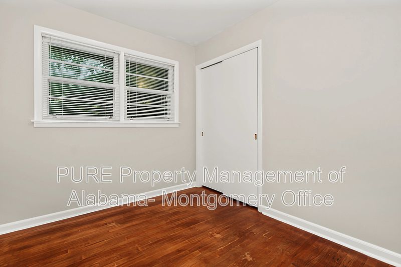 1st image of 4332 Sussex Dr