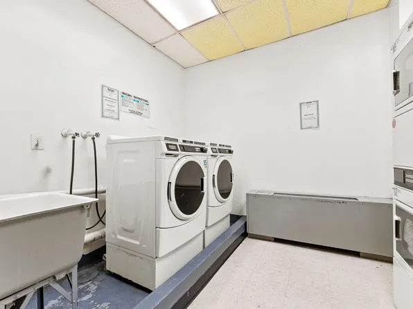 310 East 46th Street image 10 of 12