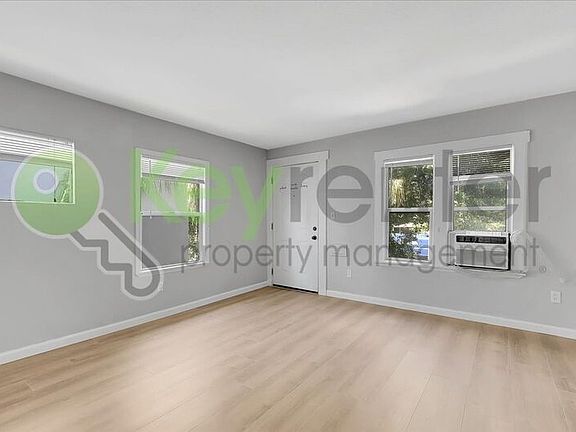4th image of 2611 Alhambra Blvd