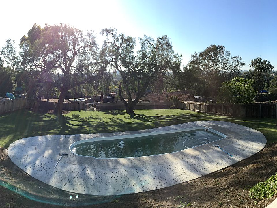 1st image of 763 Poinsettia Ave