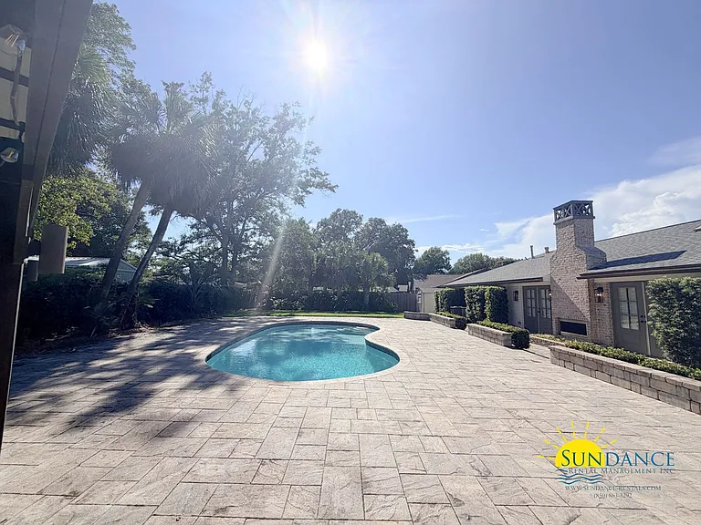 224 Yacht Club Dr NE — Photo 28