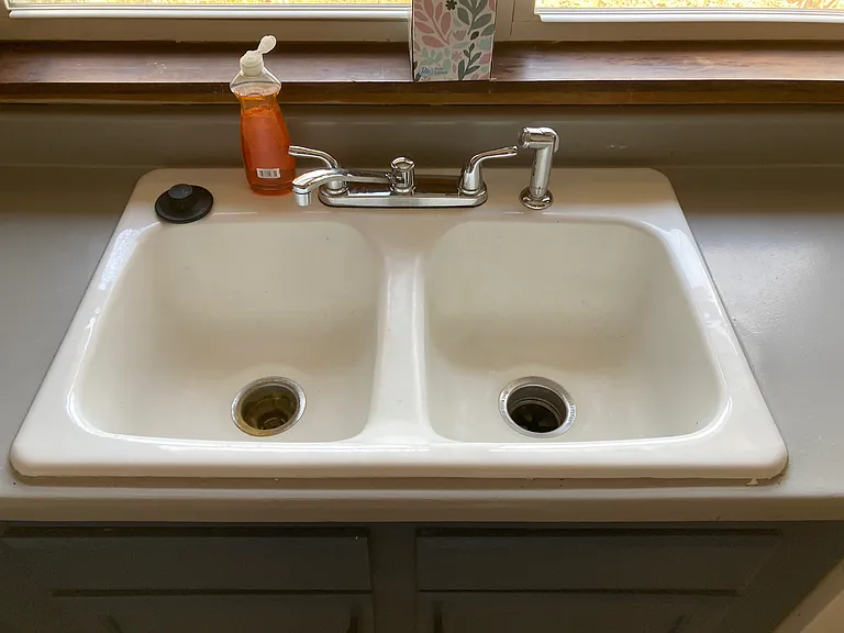258 S Hill Ave — Photo 9