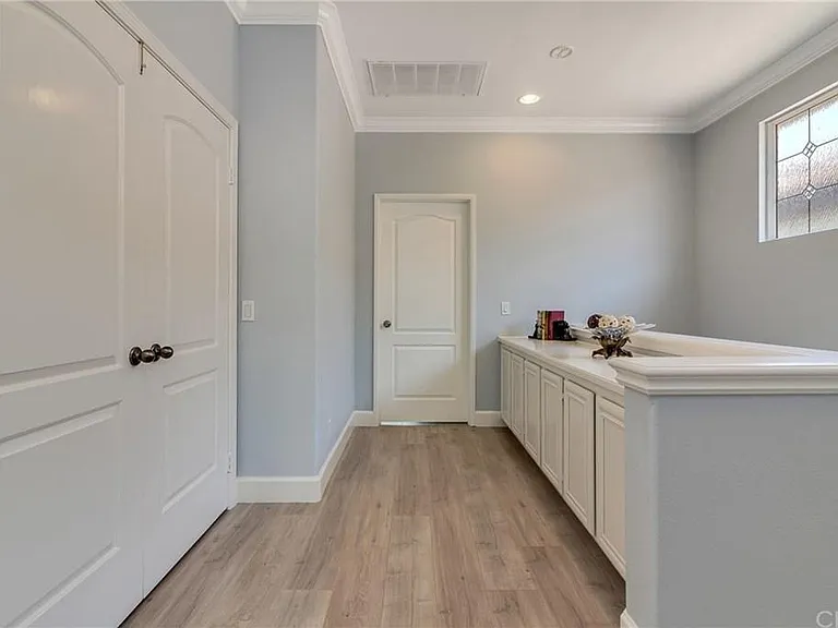 15 Old Spire Dr — Photo 18