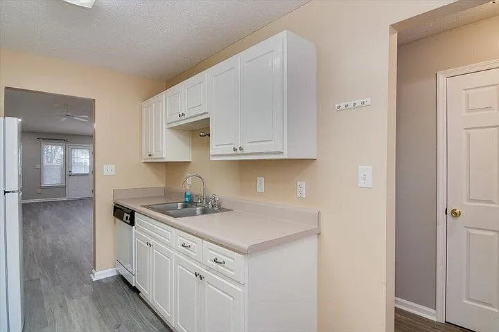 2 bed, 2.0 bath, 1292 sqft, $1,500 — Photo 4