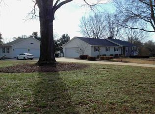 162 Ridgewood Dr, Inman, SC 29349