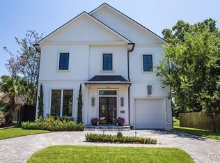 239 Ridgewood Dr, Metairie, LA 70005