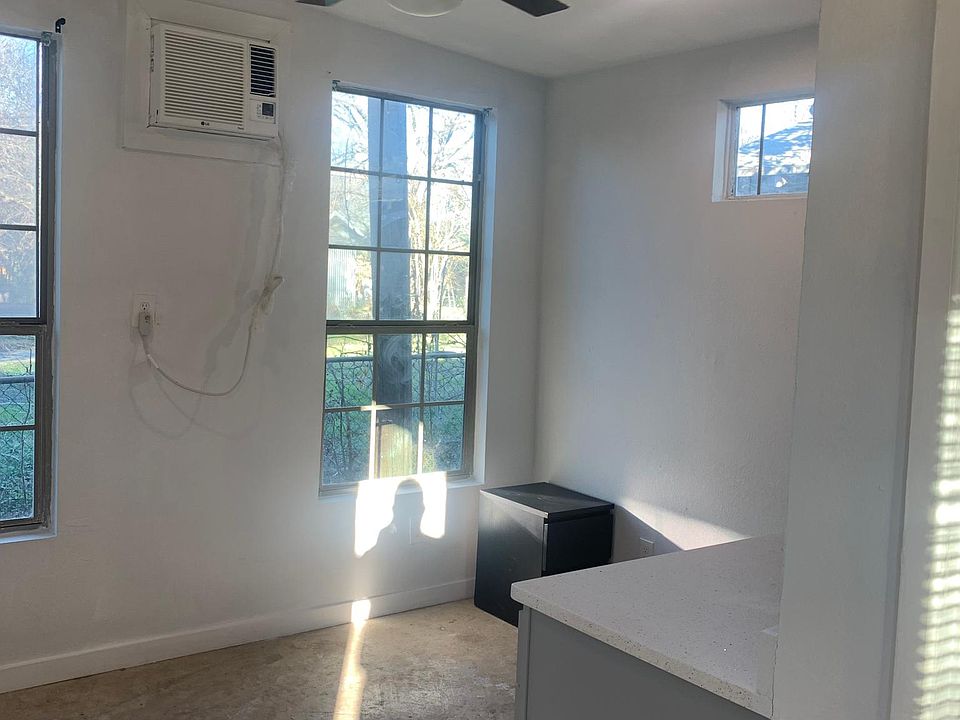 1st image of 315 S Monumental St