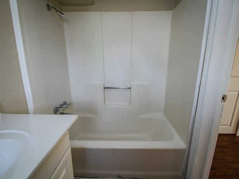 924 Saint James St #3 — Photo 3
