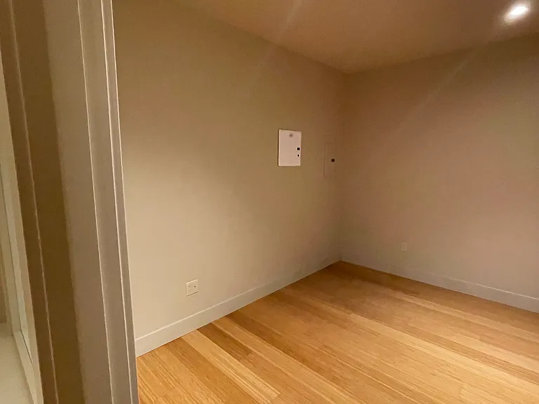745 Bellevue Ave E #304 — Photo 28