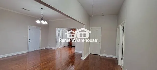 1822 Center Ave — Photo 18