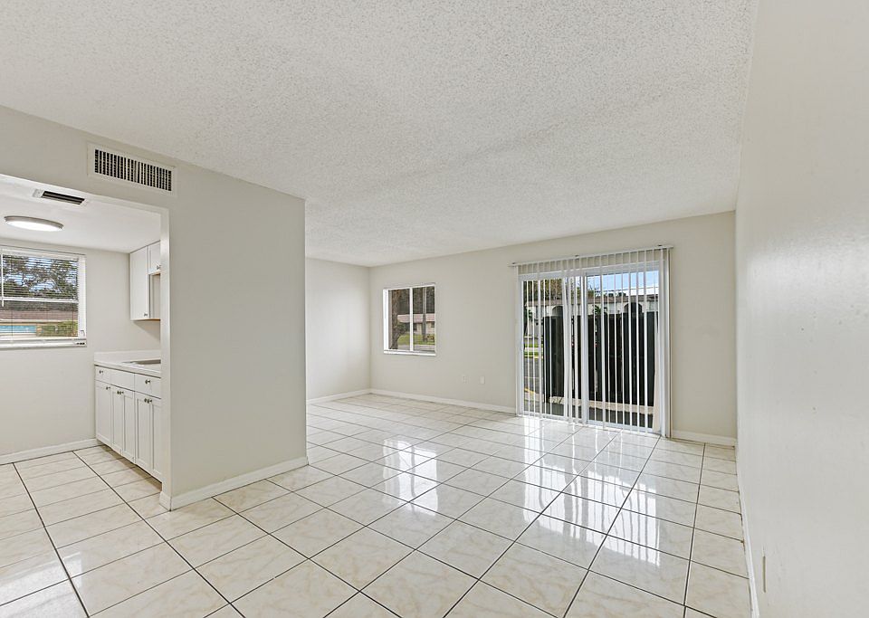 1st image of 2315 Central Ave #75-07