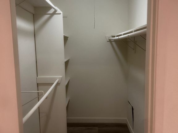 5th image of 11659 Chandler Blvd APT 4