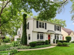 833 N Chestnut Ave, Arlington Heights, IL 60004