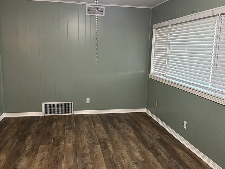 1406 Country Club Rd — Photo 9