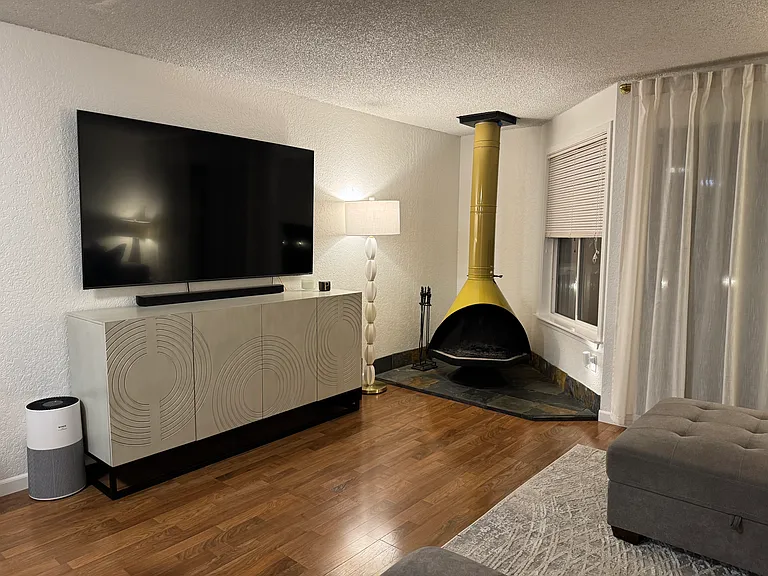 1850 Grant Ave S #E2 — Photo 3
