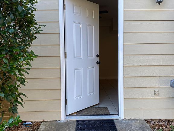 Private side entrance
