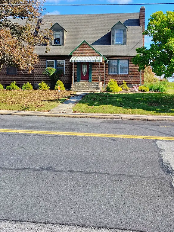 Property main image