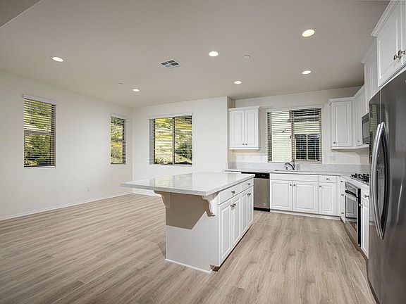5th image of 2442 Verano Way