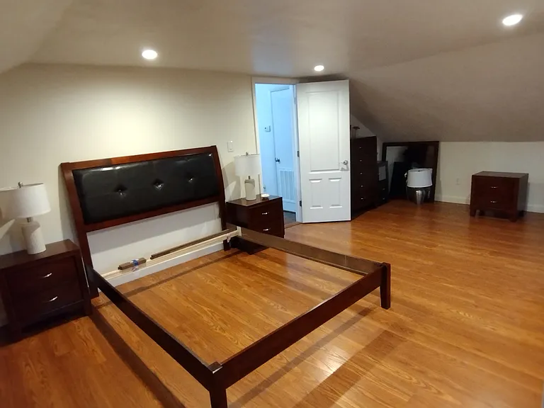2328 Cedar Ln #B — Photo 21