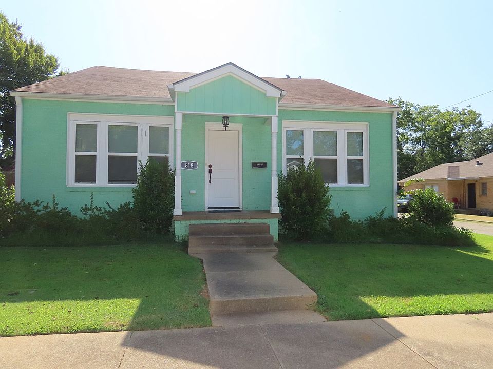 1st image of 818 S Bois Darc Ave #A
