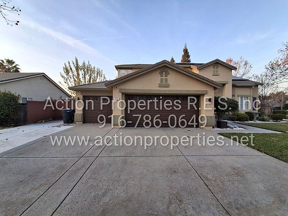 2nd image of 373 Caldarella Cir