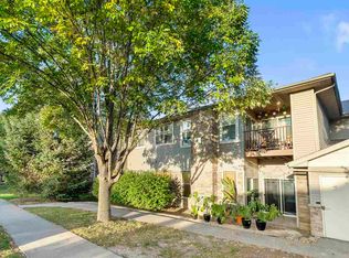 1742 Algonquin Rd, Iowa City, IA 52245