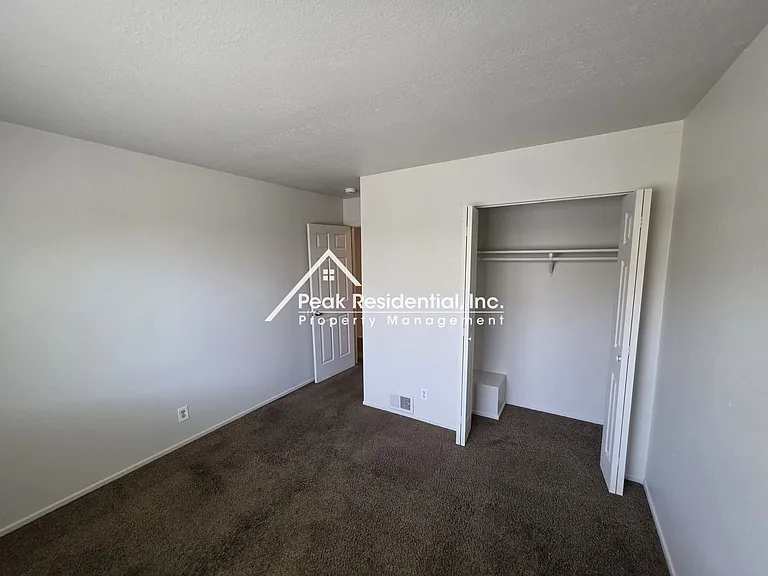 5948 Walerga Rd #3 — Photo 11