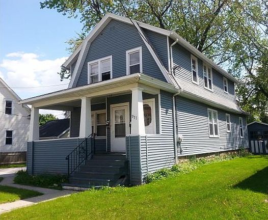 2nd image of 971 Shawano Ave