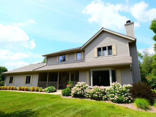 1727 Maple ROAD, Grafton, WI 53024
