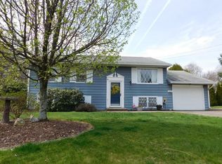 65 Wood Dr, Ludlow, MA 01056