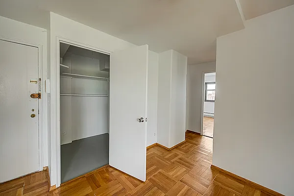 Sold by Horowitz Real Estate | media 45