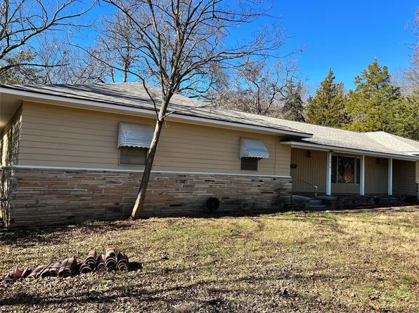 1815 Claremore Ave, Pawhuska, OK 74056