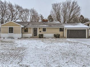 6105 Zenith Ave S, Edina, MN 55410
