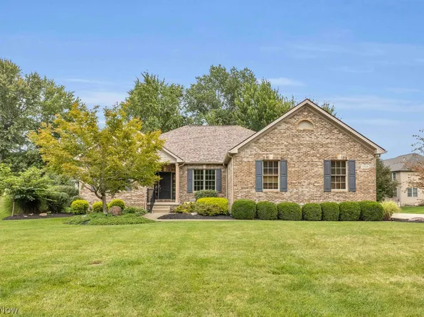 33258 Saint James Trl, Avon, OH 44011
