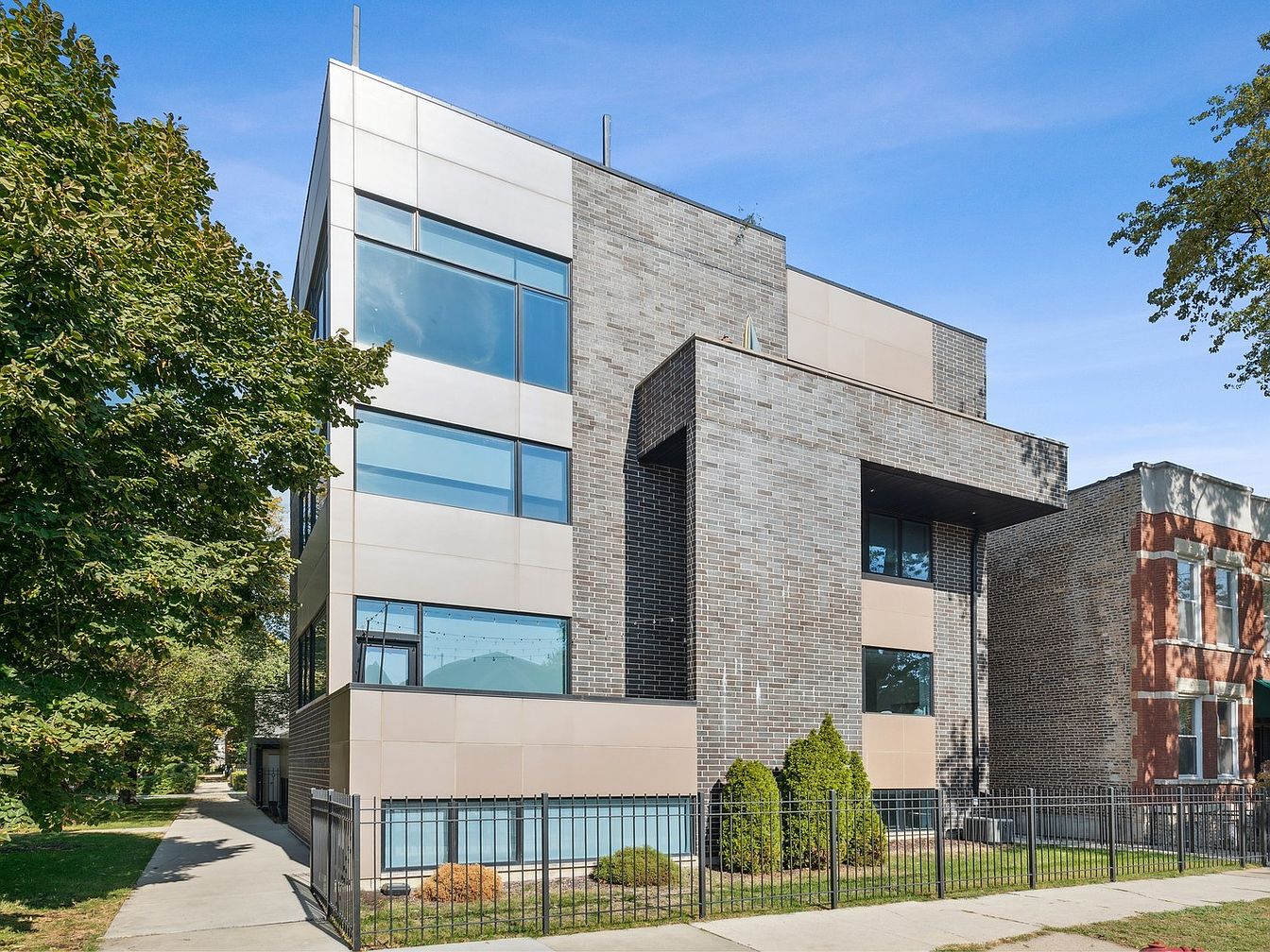 2064 N Oakley Ave, Chicago, IL 60647 | Zillow