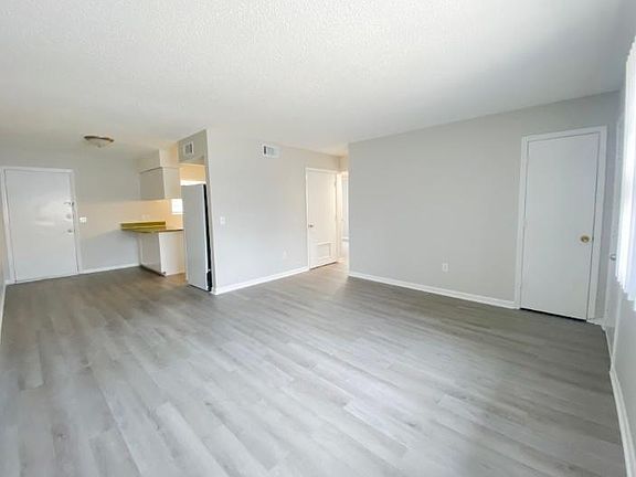2nd image of 1205 Yuma St