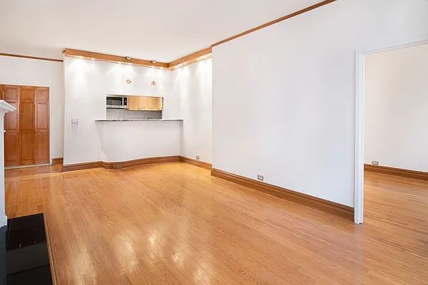 Rented by WAM Partners - William Moses Co. | media 24