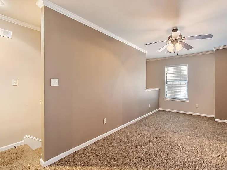 120 Deraney Ln — Photo 10