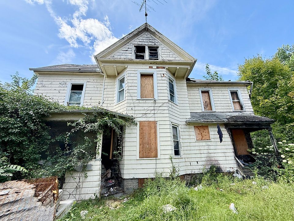 1st image of 161 Lincoln St