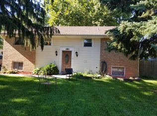 181 Oxford Rd, Bolingbrook, IL 60440