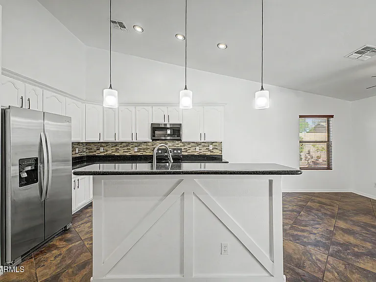 25537 W Forest Grove Ave — Photo 13