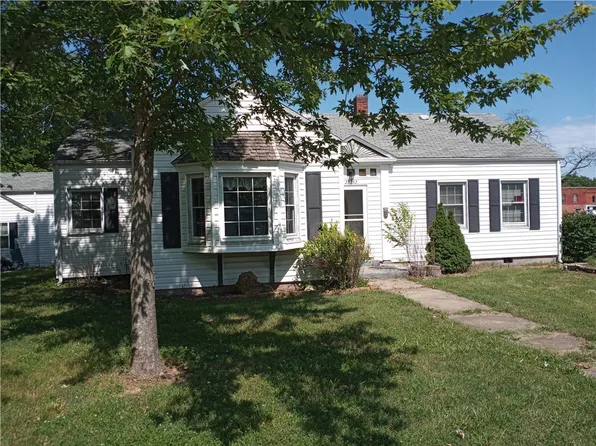 28232 Frisco St, Seligman, MO 65745