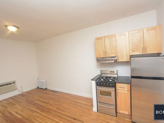 5th image of 240 E 78th St APT I