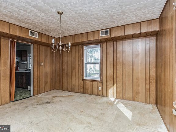 3rd image of 3620 Lacy Blvd
