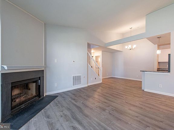 3rd image of 18207 Swiss Cir APT 2-98