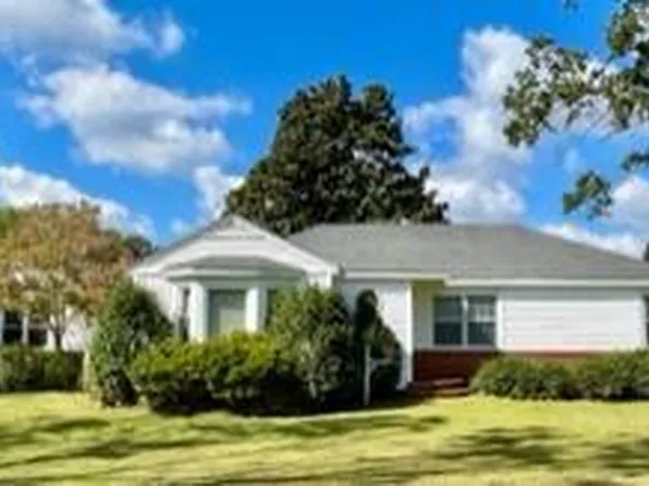 1502 Clarksville Drive, Scotland Neck, NC 27874