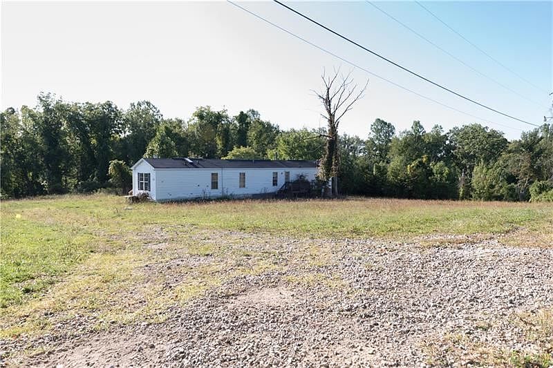 1st image of 155 Edann Ln